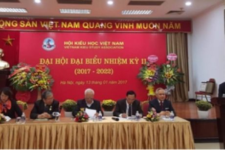 GS Phong Lê là Chủ tịch Hội Kiều học Việt Nam nhiệm kỳ II.