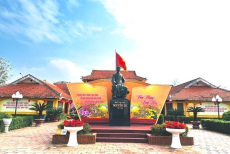 Ban Quản lý Di tích Nguyễn Du hoàn tất công tác chỉnh trang, sẵn sàng đón Tết Nguyên đán Bính Ngọ 2026