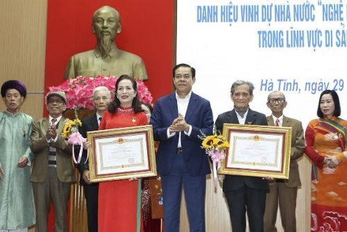 ban-hanh-ke-hoach-xet-tang-danh-hieu-nghe-nhan-nhan-dan-nghe-nhan-uu-tu-trong-linh-vuc-di-san-van-hoa-phi-vat-the-lan-thu-tu-tren-dia-ban-tinh-ha-tinh