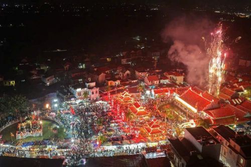bai-hoc-tiep-can-di-san-tu-chuyen-moc-ban-o-phu-tien-huong